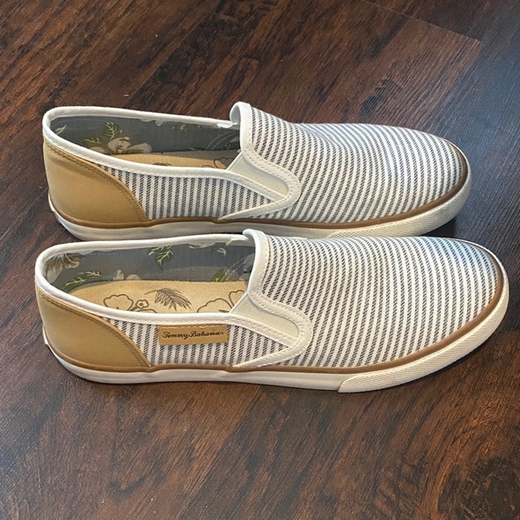 Tommy Bahama Women's Slip-On Sneakers - White and Tan - Picture 2 of 6